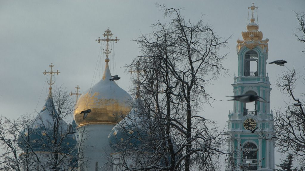 Храм с голубой колокольней