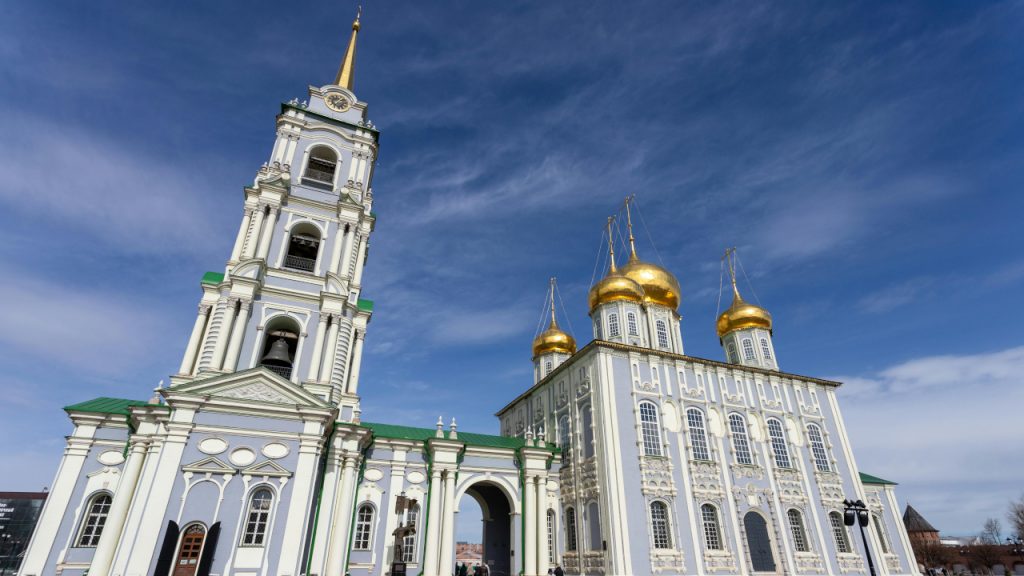 Храм с 4-х ярусной колокольней