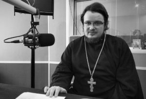 священник Илья Письменюк