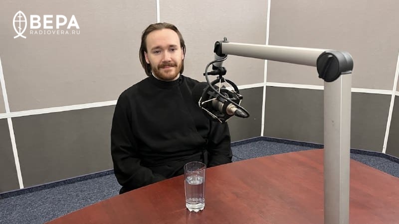 Диакон Николай Антонов в студии Радио ВЕРА