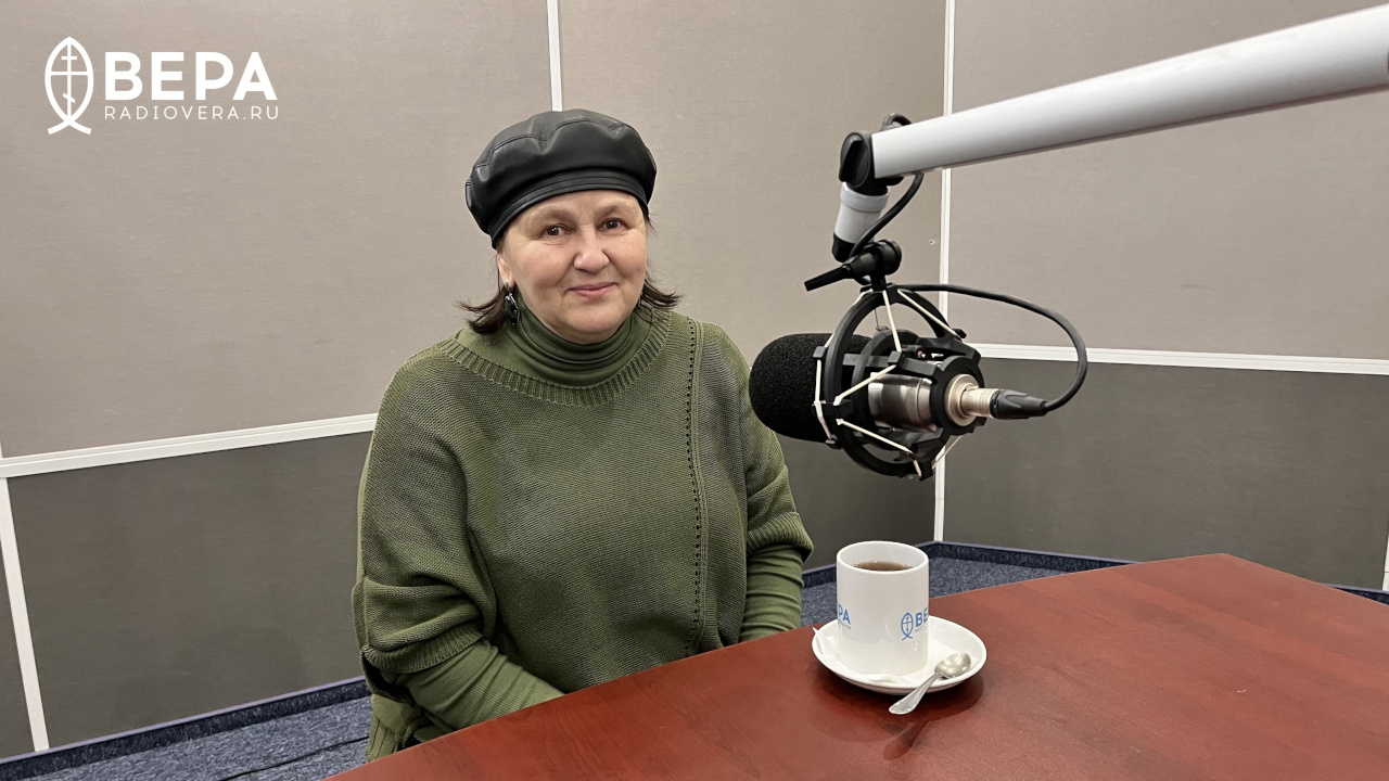 Лариса Никулина в студии Радио ВЕРА