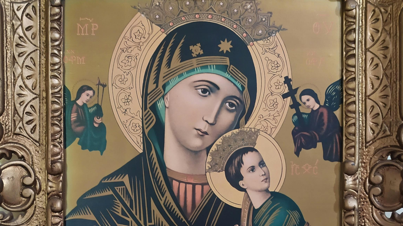 Икона Богородицы с младенцем Иисусом