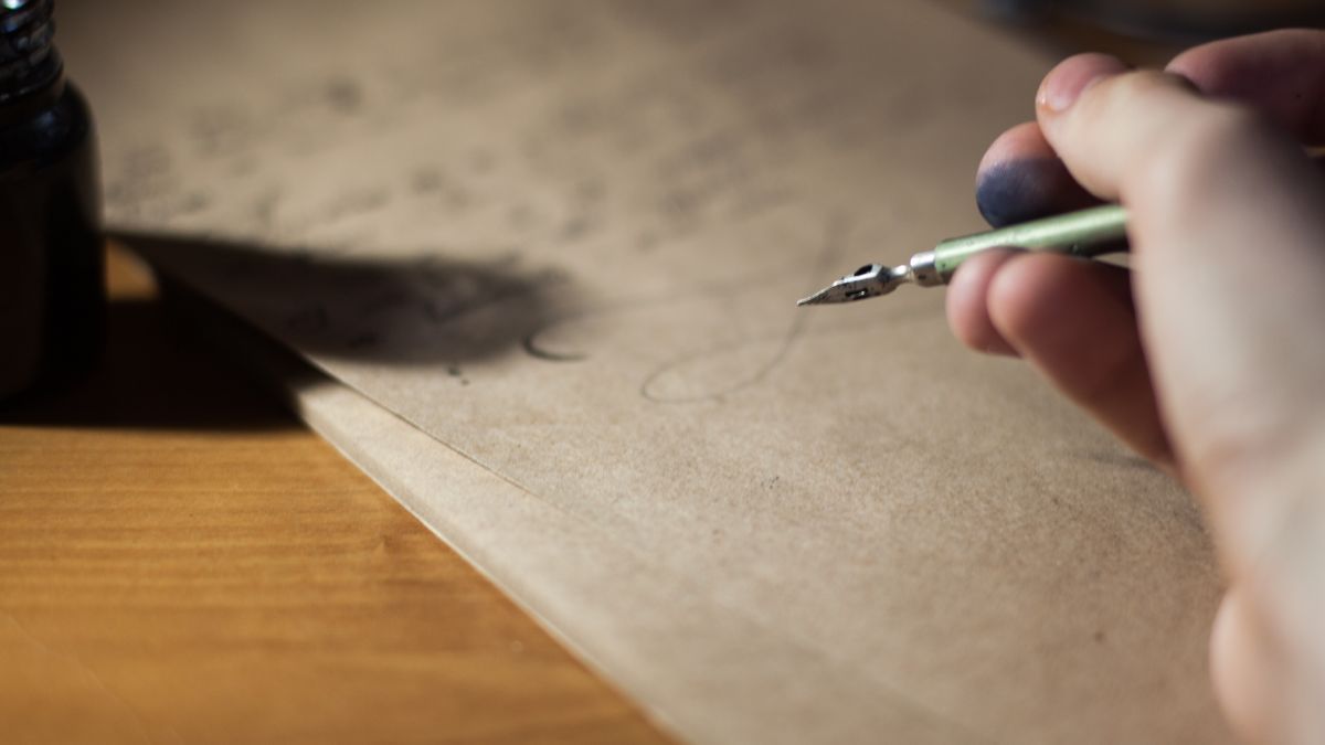 Написание тушью пером